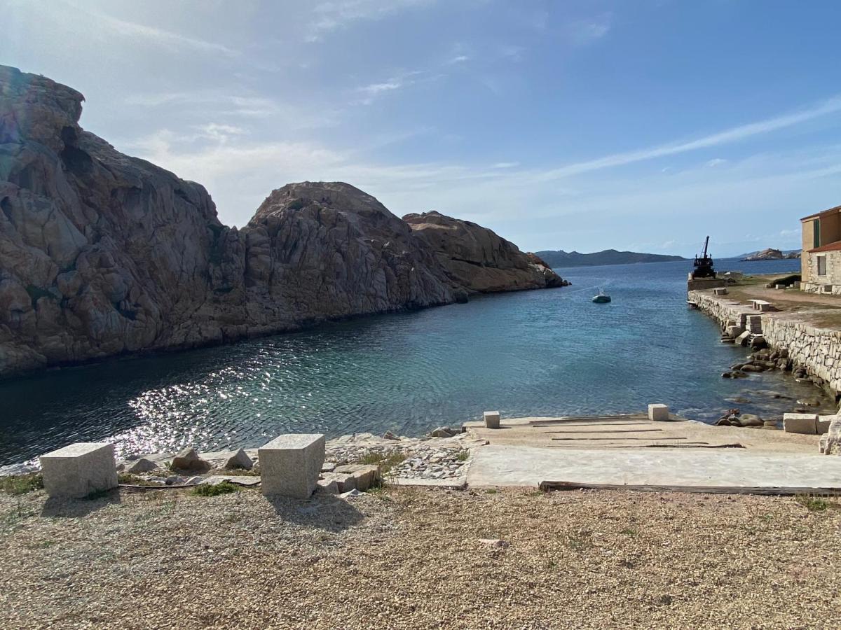 Appartamento Il Paguro A Cala Francese La Maddalena  Exterior foto